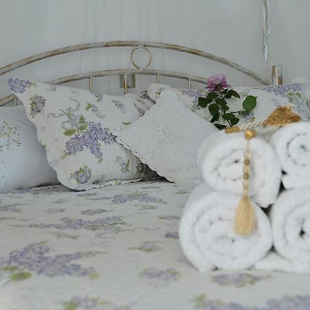 Noble Inn Loutraki  Ruang foto
